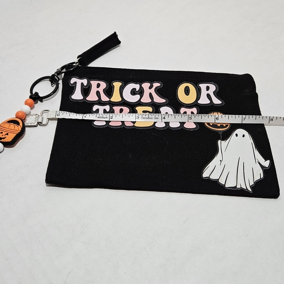 Small Trick or Treat zipper pouch - Picture 2 of 3